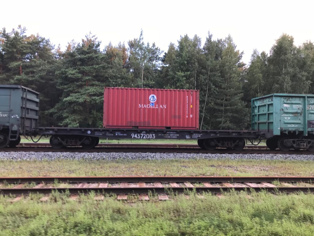 Freight forwarding by rail