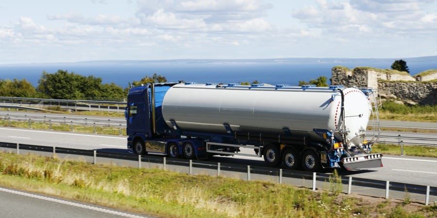 Road transport of liquid cargoes